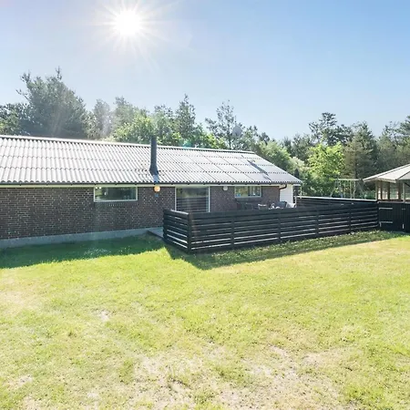 Vakantiehuis Elinbjoern - 1km From The Sea By Interhome