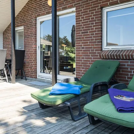 Vakantiehuis Elinbjoern - 1km From The Sea By Interhome *