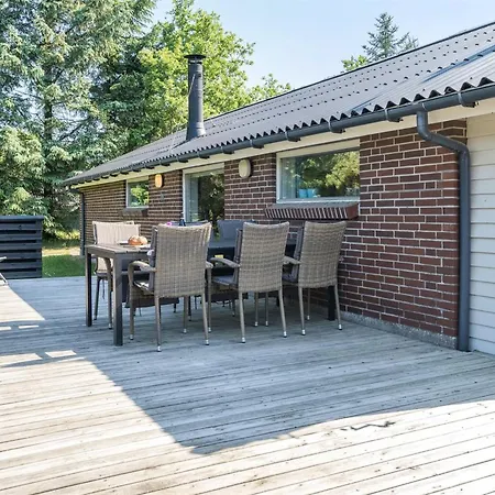 Vakantiehuis Elinbjoern - 1km From The Sea By Interhome